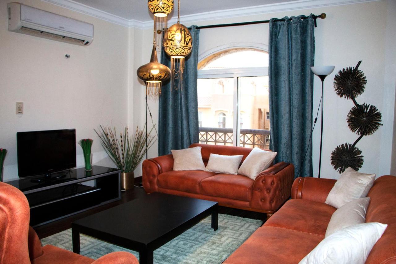 Elegant In Madinaty Compound Apartment